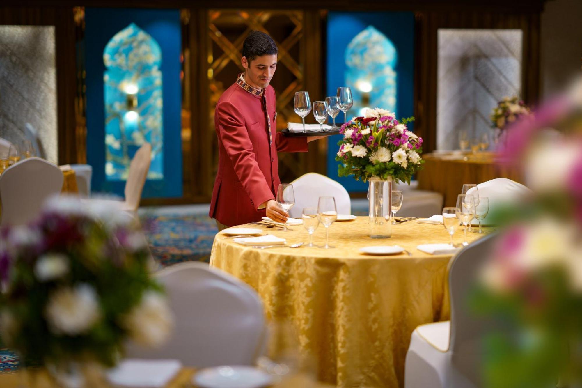 Taj Dal View Srinagar Hotel Buitenkant foto